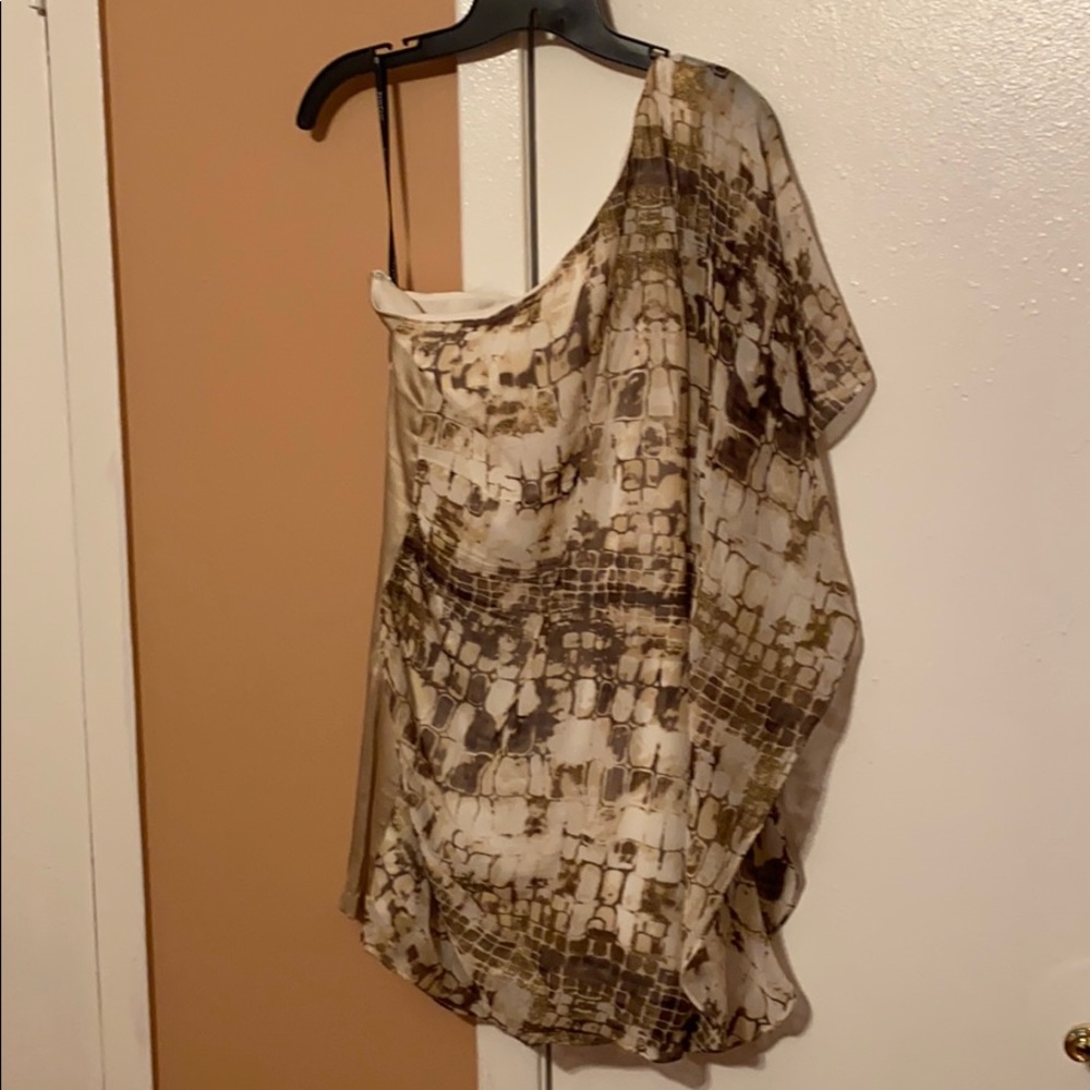 BeBe Gold One Shoulder Dress Size Small